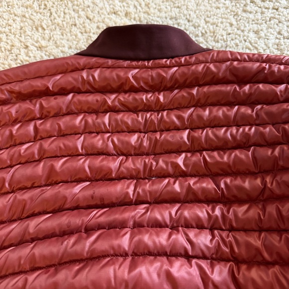 Arc'teryx Nexis Puffer Jacket Burgundy Red Women’s Sz L - Picture 9 of 10